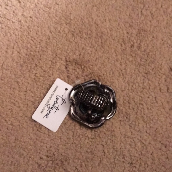 Forever 21 Ring - Picture 2 of 2